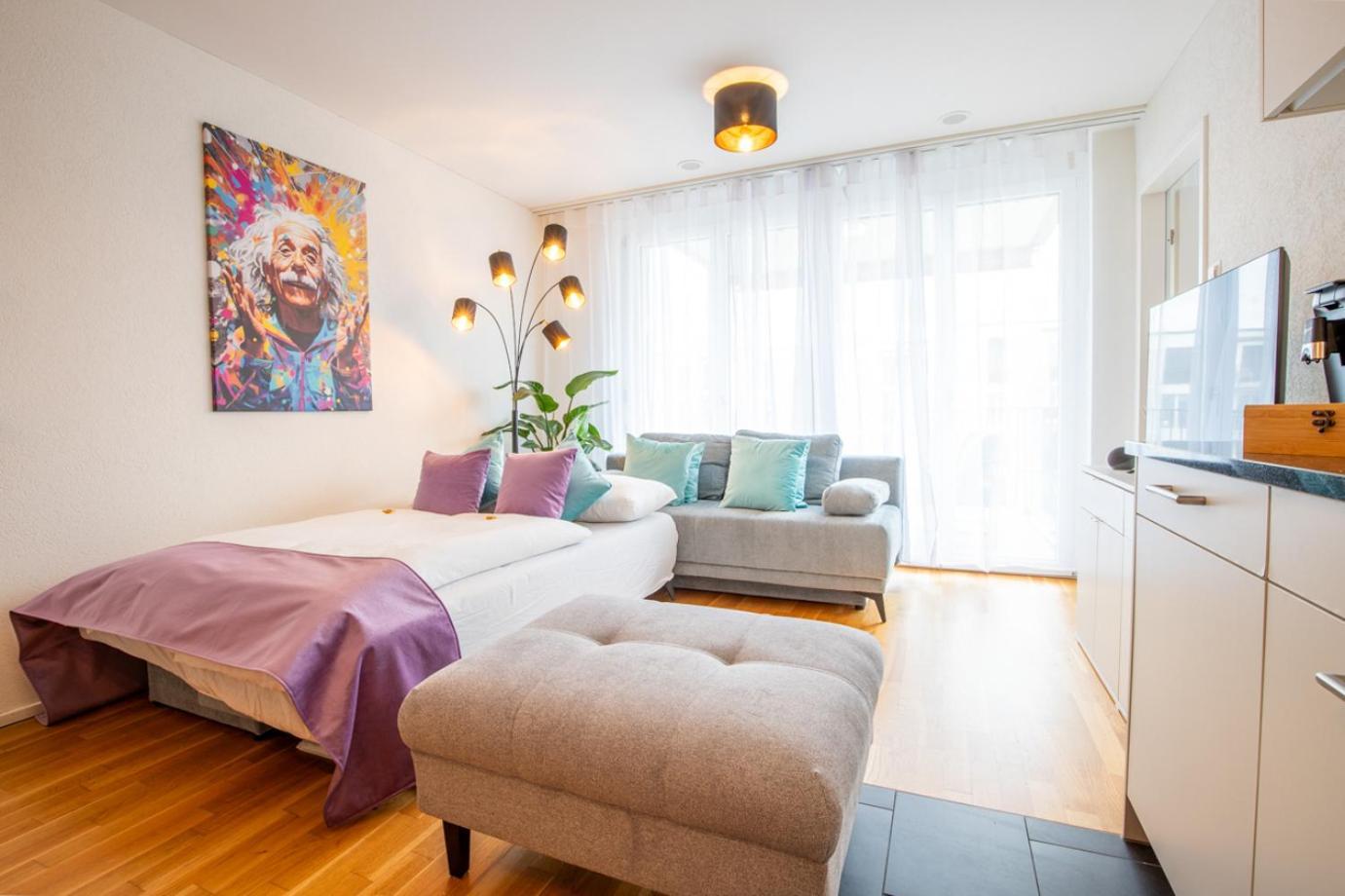 Special Einstein II Apartment Basel, Messe Kleinbasel 10-Star Luaran gambar